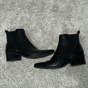 Women’s Black Pointed Ankle Boot